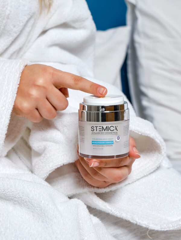 Rejuvenating Day Cream with stem Cell Extracts - Image 5